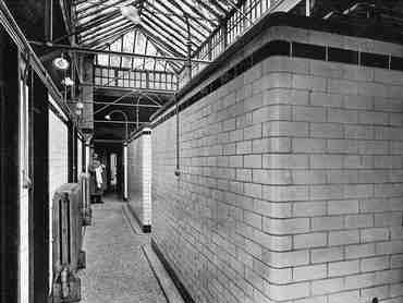 Passage in cottage baths