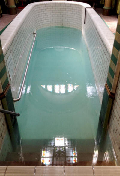The plunge pool, seen from the steps