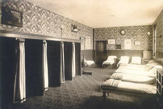 Turkish bath cooling room at Park's Hydro, c.1910